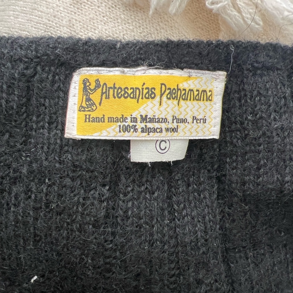 Alpaca Black Cable-Knit Women's Sweater Cardigan - Picture 3 of 4